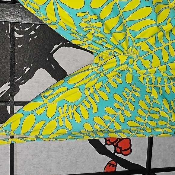 Trina Turk Spa & Swim Collection Trellis Floral Swimsuit Size 8 NWT - Picture 5 of 9